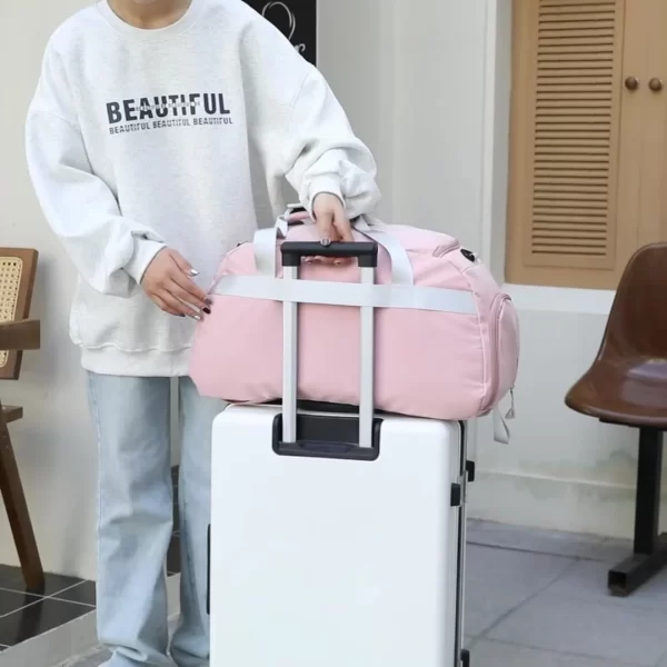 Contrast Nylon Travel Bag - Image 8