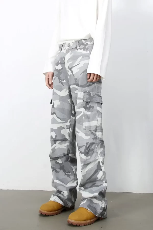 Men's Camouflage Cargo Jeans - Image 5