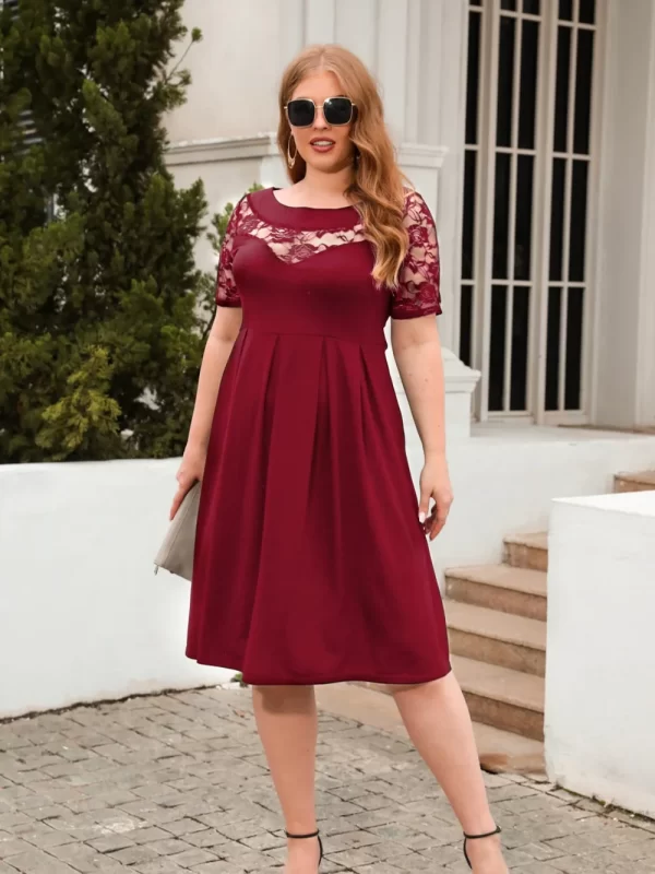 Plus Size Ruched Round Neck Short Sleeve Dress - Image 23