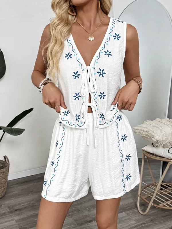 Floral Embroidered Vest and Shorts Set - Image 9