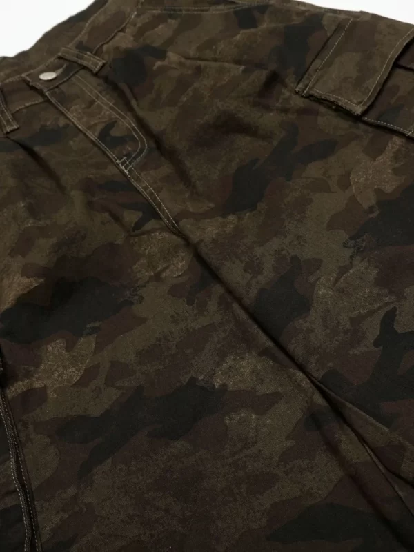 Men's Camouflage Cargo Wide Leg Shorts - Image 2