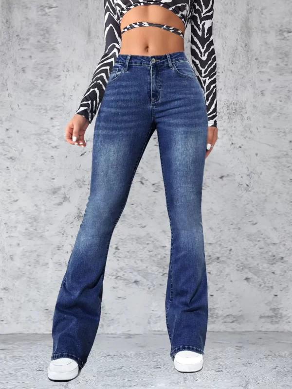 High Rise Jeans with Pockets - Image 3