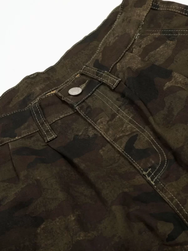 Men's Camouflage Cargo Wide Leg Shorts - Image 10